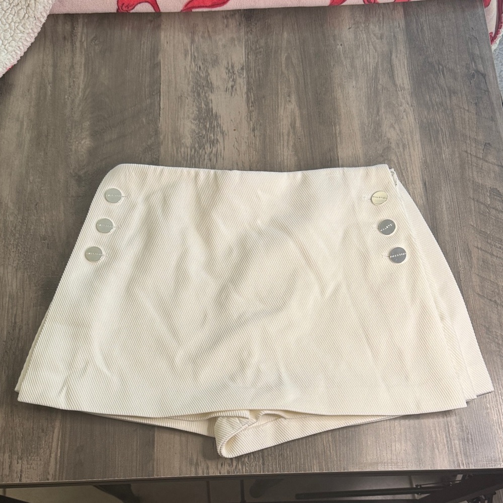 Halston Heritage Ivory Textured Skort with Side Buttons